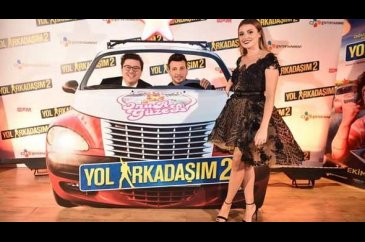 Galaya ünlü akını
