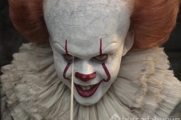 Pennywise'ın gerçekte kim olduğunu biliyor musunuz? (Sinemada makya...