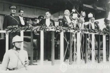 Genelkurmay arşivlerinden az bilinen Cumhuriyet fotoğrafları paylaş...