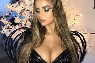 Demi Rose'un vücuduna sahip olmak kolay değil
