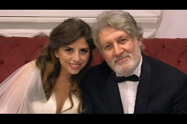 Ünlü çiftin mutlu günü!
