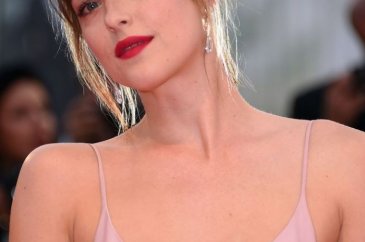 Dakota Johnson: İzlediğim en korkunç film haberler