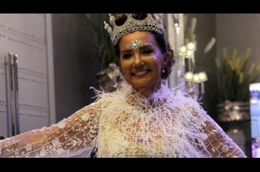 Bahar Öztan gelin oldu
