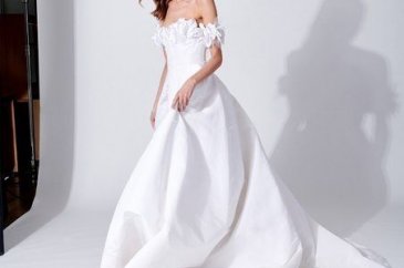 Oscar de la Renta 2019 gelinlik koleksiyonu
