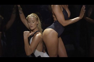 Jennifer Lopez: 'Yüzü güzel poposu büyük' dediler

