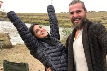Engin Altan Düzyatan'dan eşi Neslişah Alkoçlar'a romantik mesaj

