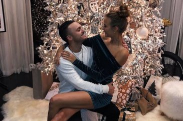 Josephine Skriver'dan Noel kutlaması
