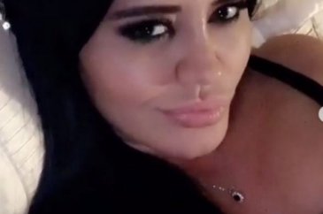 Ebru Polat yataktan video paylaştı
