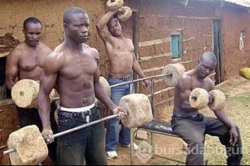 Afrika'da sıradan bir gün...