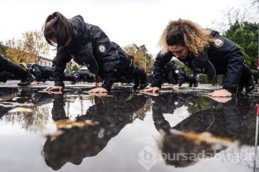 Çevik Kuvvet polislerinin eğitimleri filmleri aratmadı

