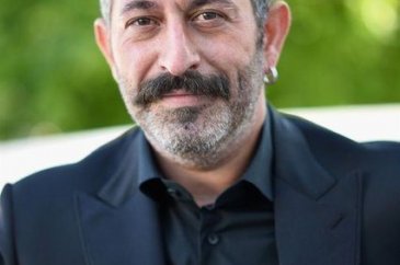 Cem Yılmaz: İsmim Güven, taksiciyim
