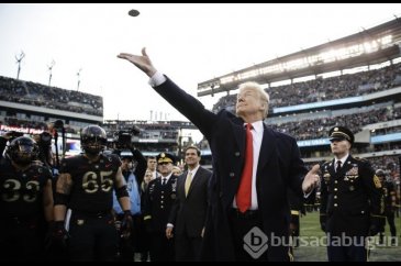 Trump'ın maçtaki hareketi alay konusu oldu
