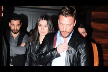 Yılın son bombası onlardan geldi! Sinan Akçıl ve Burcu Kıratlı...
