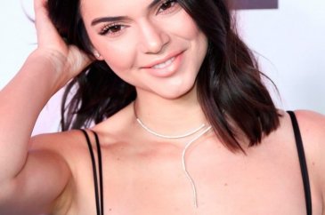 Mert Alaş'tan Kendall Jenner'a: Ölüm bizi ayırıncaya dek seni sevec...