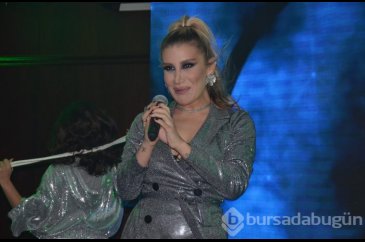 İrem Derici kendisiyle dalga geçti
