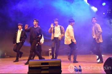 K-Pop fırtınası başkentte esti
