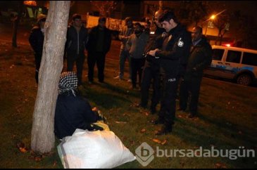 Kızı ile damadının tartışmaması için sokakta kaldı!
