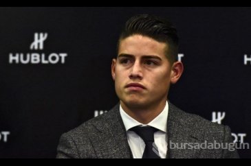 James Rodriguez Noel Baba kılığında hasta çocukları ziyaret etti