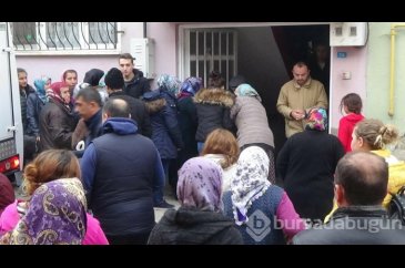 Bir babanın en zor anı! 3 çocuğunu yan yana toprağa verdi
