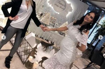 Fatoş Kabasakal kızını bekliyor
