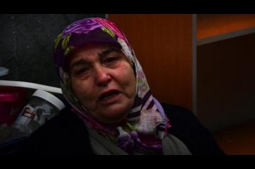 Yaşlı kadın evinden çıkarıldı
