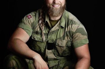 Norveçli fenomen subay Lasse Matberg'den Noel kutlaması