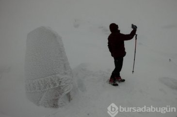 Nemrut Dağı'ndaki devasa heykeller buz kesti
