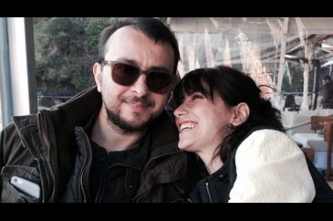 Hazal Kaya ile Ali Atay'ın düğün davetiyesi ortaya çıktı!
