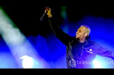 Tecavüzle suçlanan ABD'li şarkıcı Chris Brown serbest bırakıldı