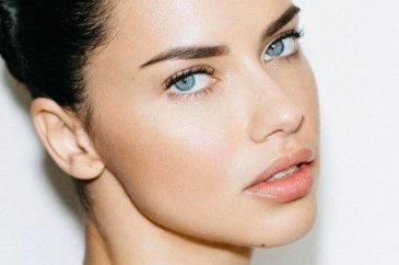Adriana Lima'nın Victoria's Secret macerası...

