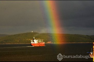 Çanakkale Boğazı gökkuşağı ile renklendi