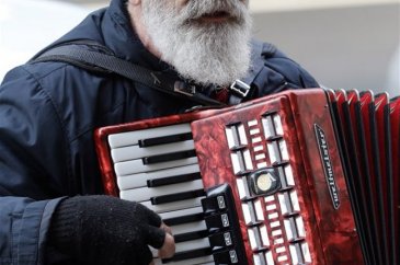 Yıllardır onun müziklerini dinliyorlar

