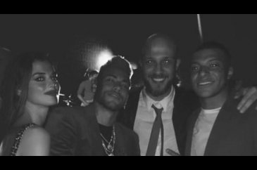 Neymar'ın partisine damga vuran Türk kızı!
