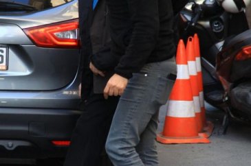 Örnek evlat Emre Altuğ
