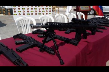 Venezuela'da ABD silahları ele geçirildi
