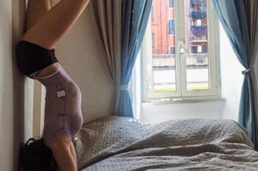 Zeynep Alkan'dan cesur poz
