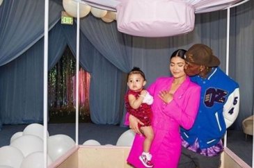 Kylie Jenner'dan kızı Stormi'nin 1. doğum günü için milyon dolarlık...