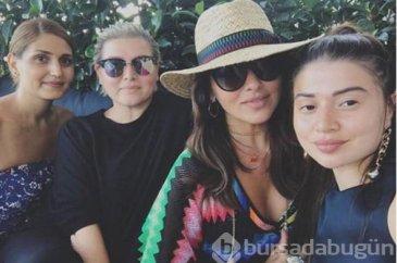 Hadise annesi için seferber oldu

