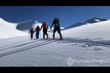 Dağcılık ve kayağın birleşimi: Tur kayağı