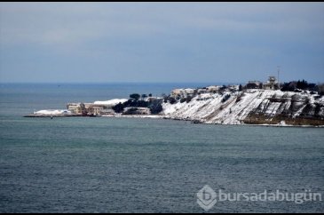 Çanakkale'de tarihi Gelibolu Yarımadası beyaza büründü