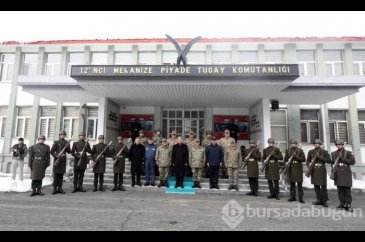 Milli Savunma Bakanı Akar 37 yıl sonra aynı makam odasında
