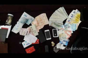 İzmir'de FETÖ'nün yeni yapılanma girişimine operasyon: 42 gözaltı
