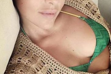 Hadise'den gizemli mesaj!
