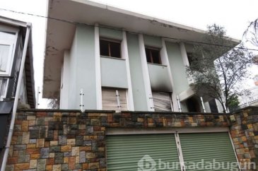 Türkiye yıllarca bu villayı konuştu! Şimdi satılık...
