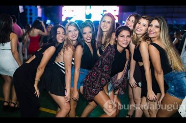 Dünyanın en renkli gece hayatına sahip kentleri
