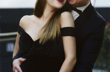 Özcan Deniz'den boşanma iddialarına fotoğraflı yanıt

