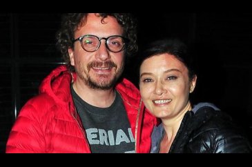 Nurgül Yeşilçay oğlundan evlilik onayı aldı!

