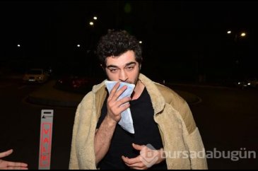 Burak Deniz'in zor anları! Sevdiği köpek dudağını ısırdı
