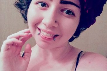 Şizofreni hastası gördüğü yüzleri çizdi! Görenleri şoke etti!
