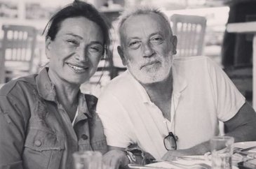 Demet Akbağ taziyede fenalaştı
